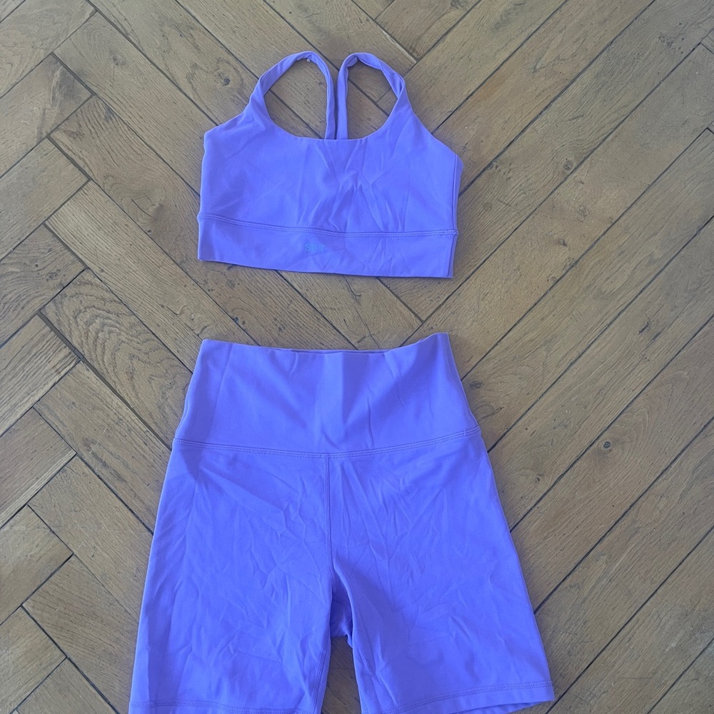 SET ACTIVE purple sports bra and shorts set